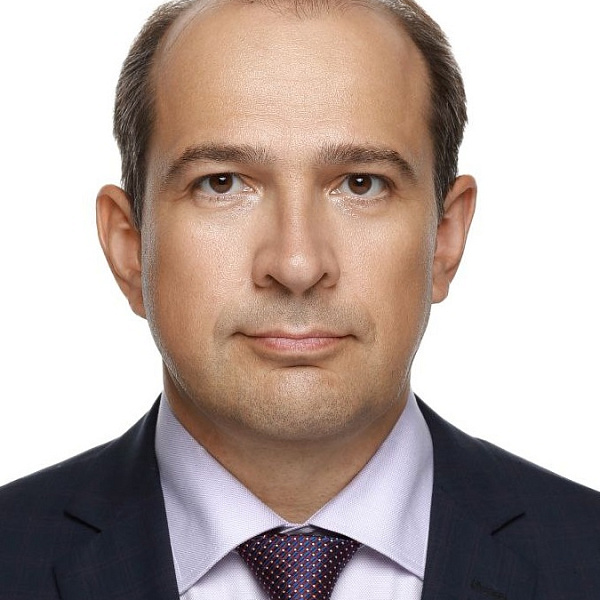 Александр Сахаров